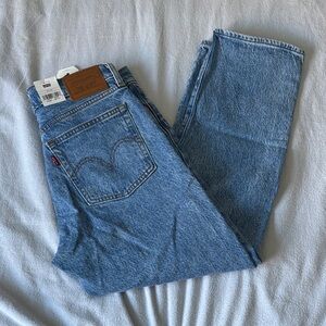 Levi's Women’s Wedgie Straight Denim Jeans